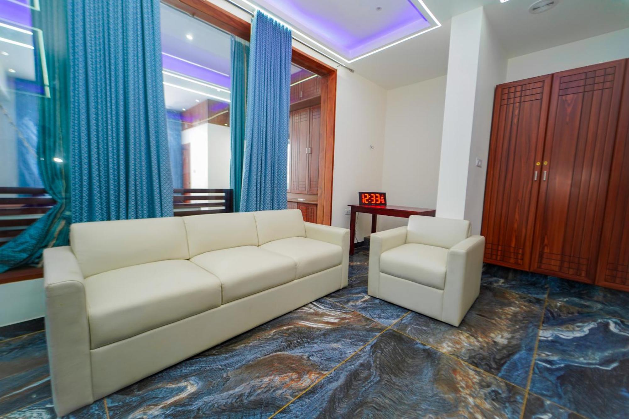 Skylar Seaview Beach Resort & Ayurveda Varkala Bagian luar foto