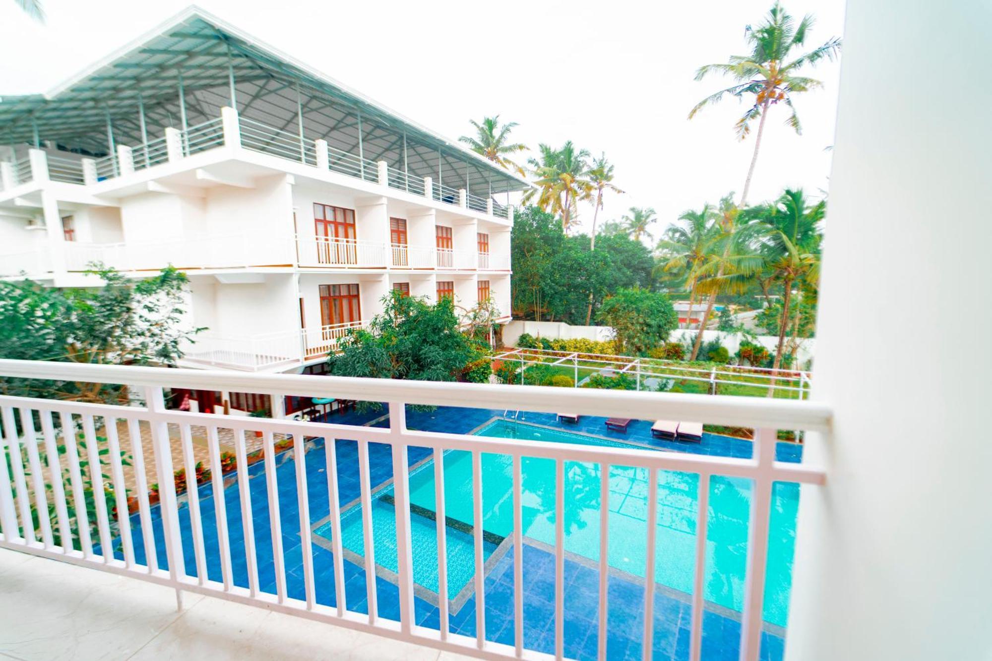 Skylar Seaview Beach Resort & Ayurveda Varkala Bagian luar foto