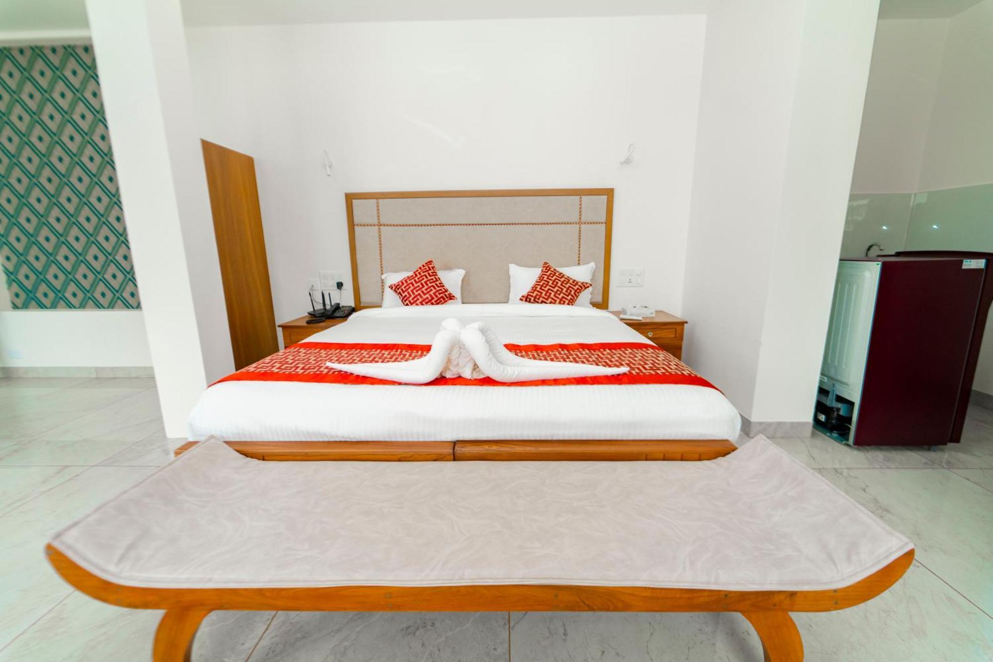 Skylar Seaview Beach Resort & Ayurveda Varkala Bagian luar foto