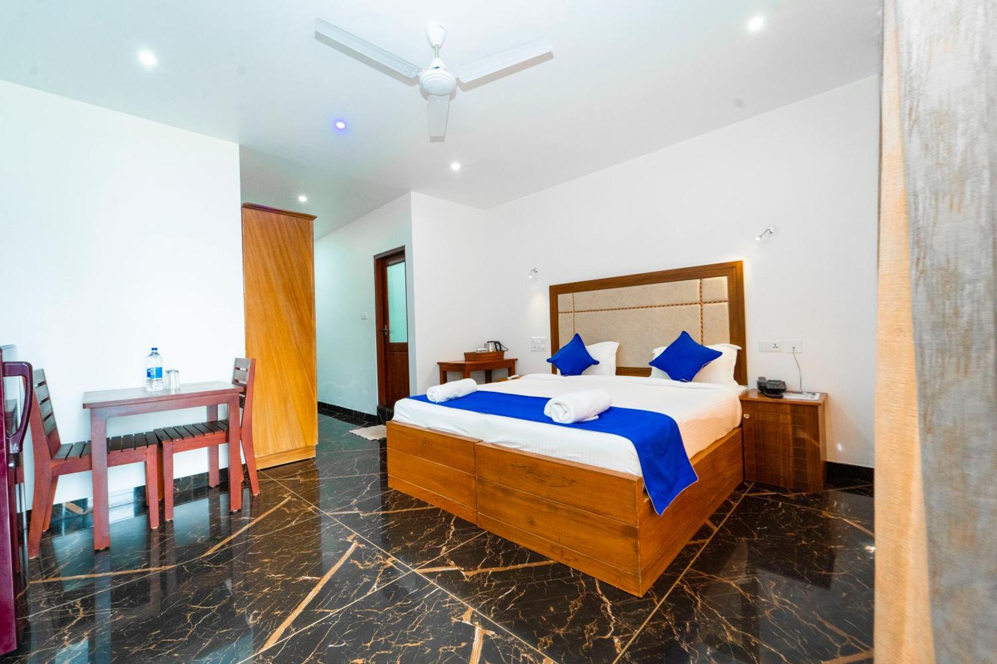 Skylar Seaview Beach Resort & Ayurveda Varkala Bagian luar foto