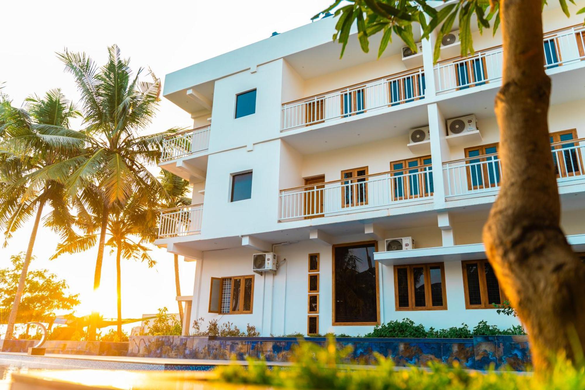 Skylar Seaview Beach Resort & Ayurveda Varkala Bagian luar foto