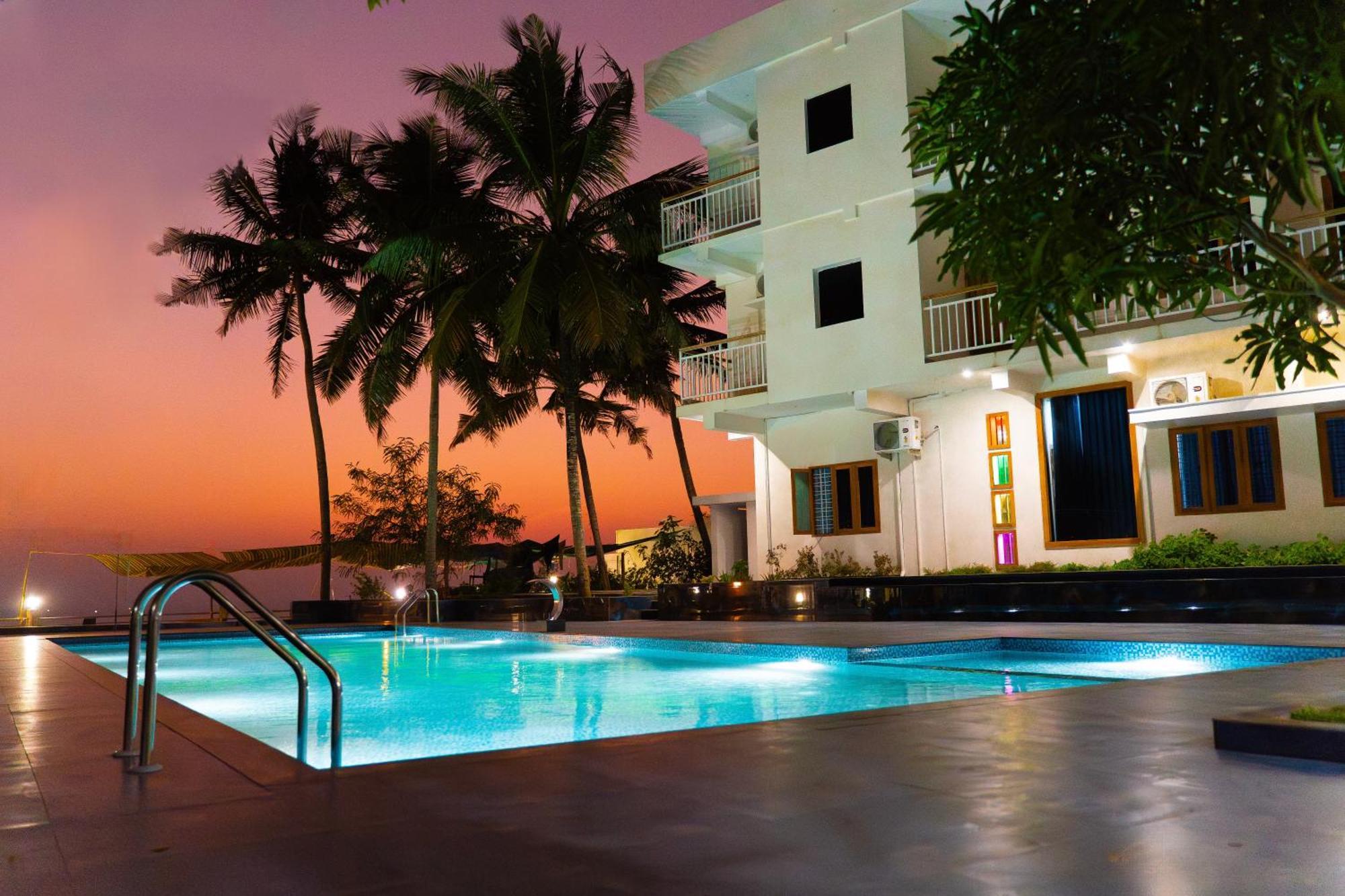 Skylar Seaview Beach Resort & Ayurveda Varkala Bagian luar foto