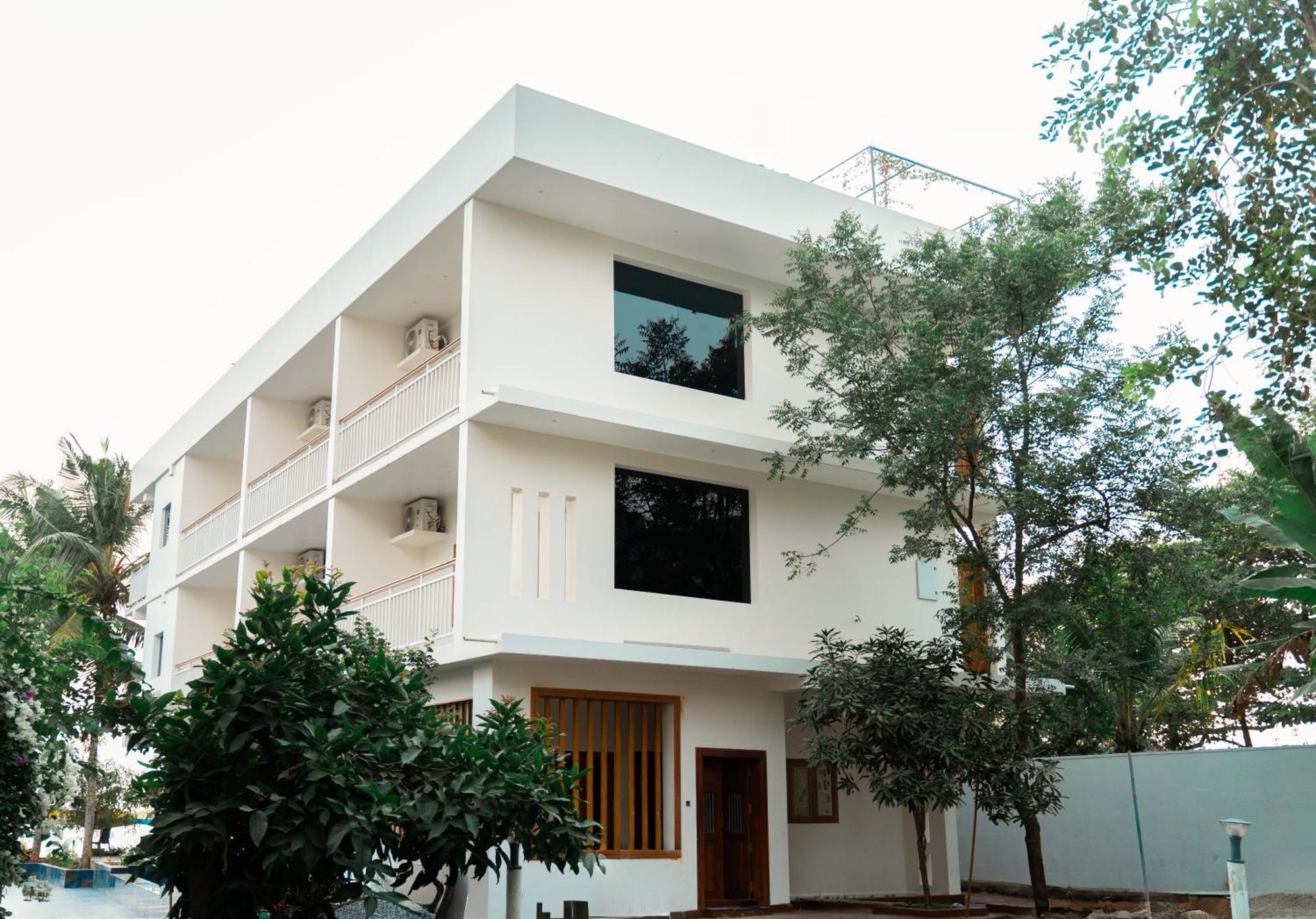 Skylar Seaview Beach Resort & Ayurveda Varkala Bagian luar foto