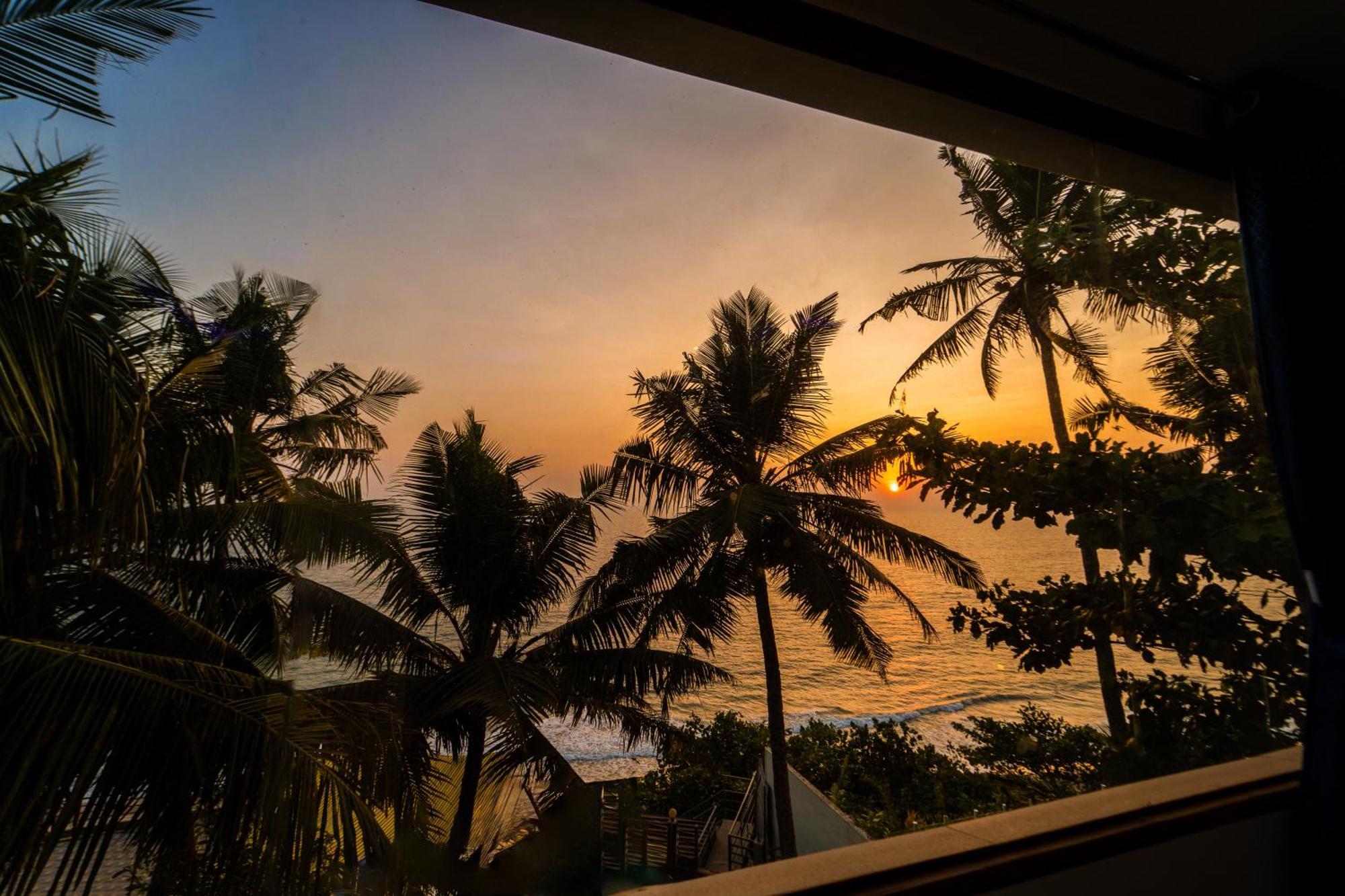 Skylar Seaview Beach Resort & Ayurveda Varkala Bagian luar foto